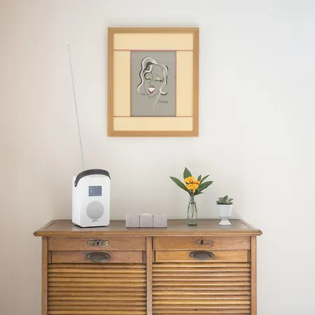 Les De Catherine, La 35 Lejlighed *