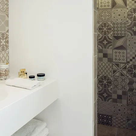 Les De Catherine, La 35 Lejlighed