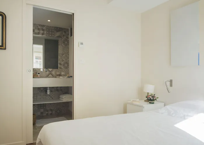 Les De Catherine, La 35 *