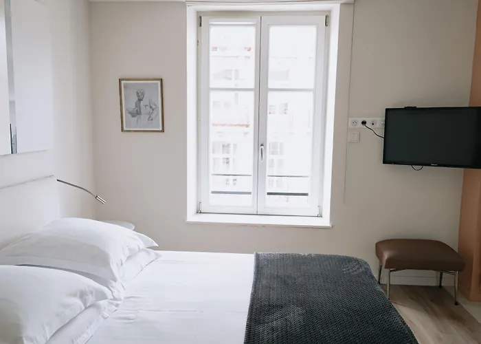 Les De Catherine, La 35 Lejlighed Nancy